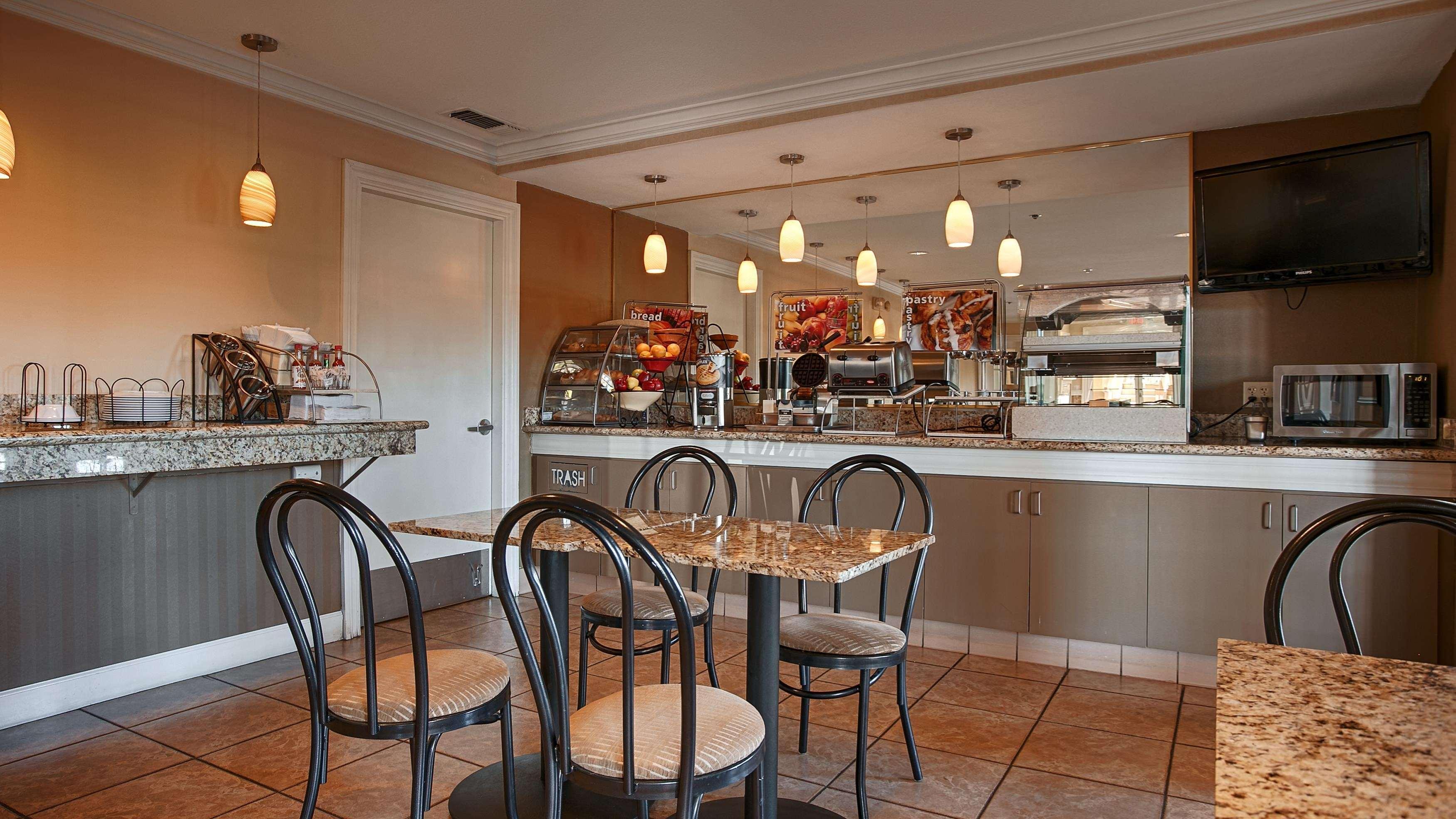 Best Western Yuba City Inn Buitenkant foto
